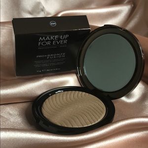 Makeup Forever Bronzer